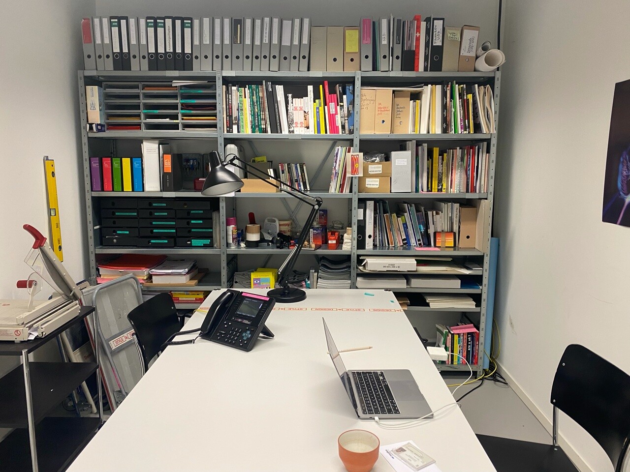 My Office Trends & Identity. Snapshot by Bitten Stetter.